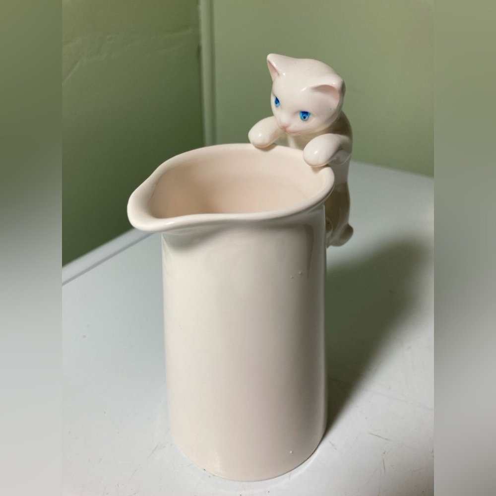 Vintage White Creamer With Kitten Climbing On The Outside , Pink EarsVintage